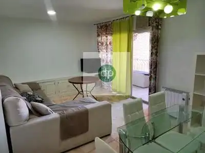 Piso con ascensor en alquiler en Valdepasillas - La Paz - Huerta Rosales