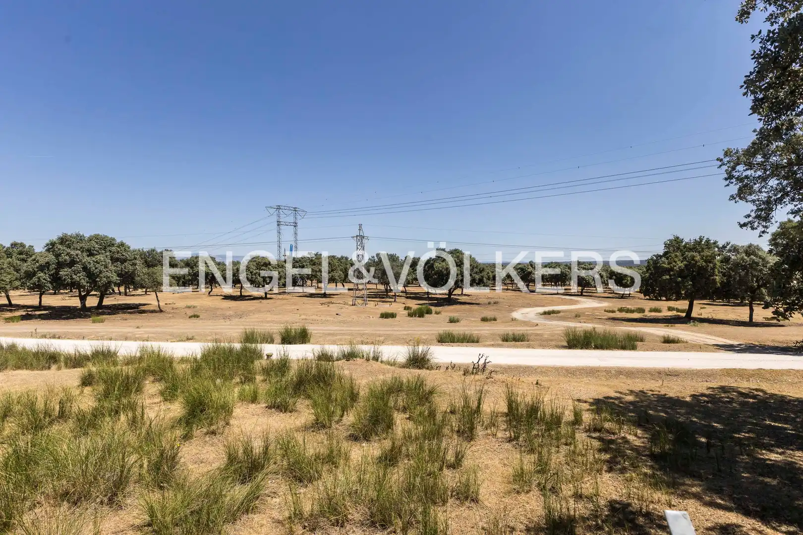 Houses for sale in Madrid  with Air Conditioner, Heating and Private garden