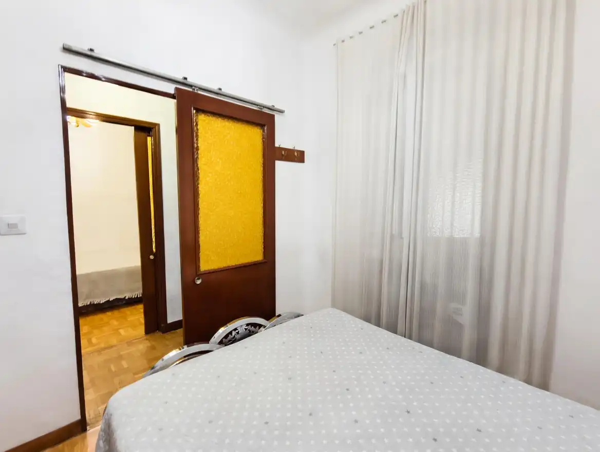 Dormitori de Pis en venda en Madrid amb Calefacció, Forn i Balcó