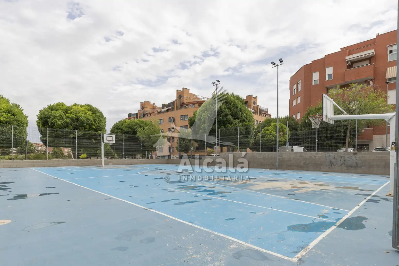 Vista exterior de Piso en venta en Arganda del Rey con Aire acondicionado, Calefacción y Jardín privado