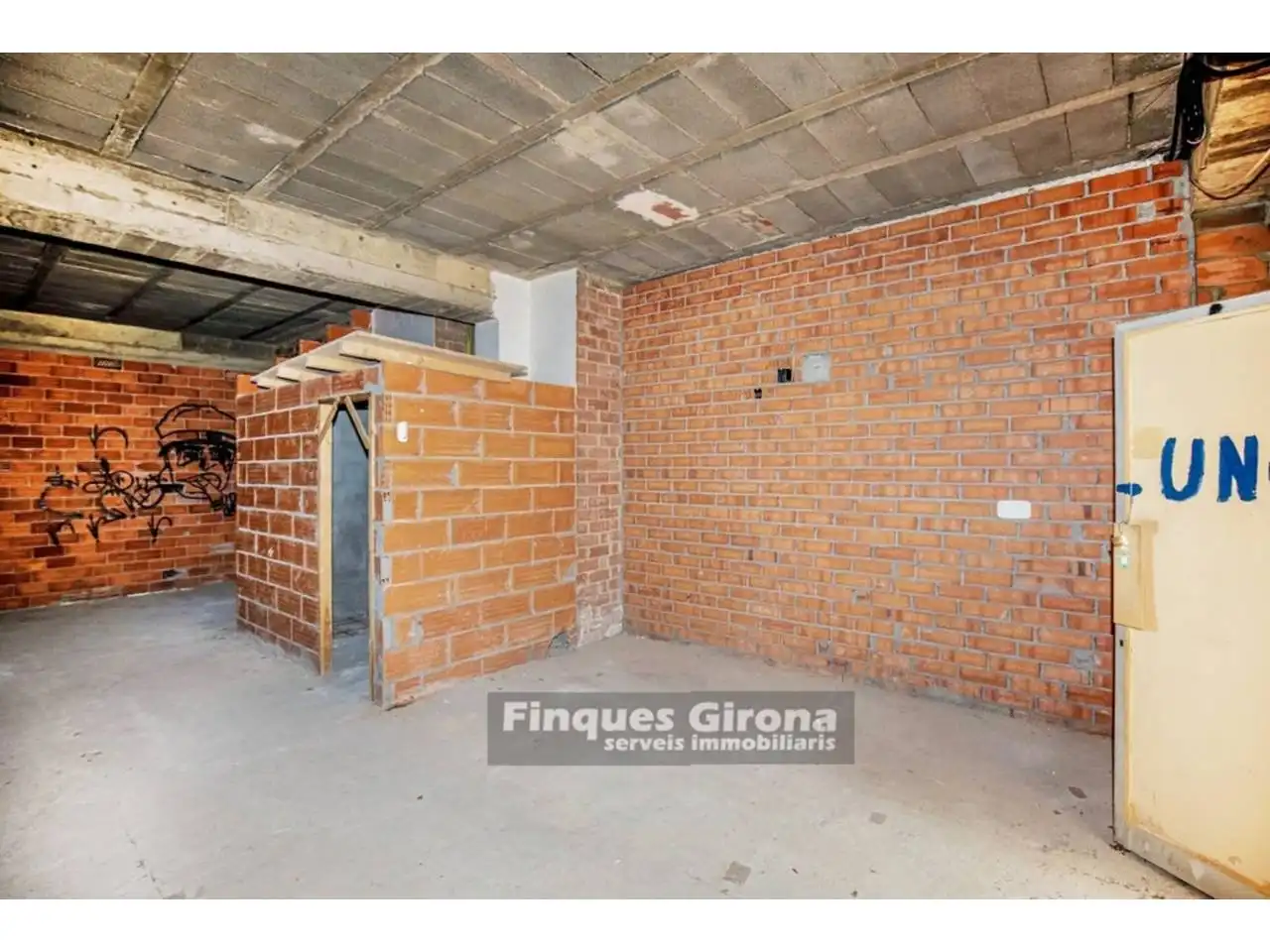 Flat for sale in Girona