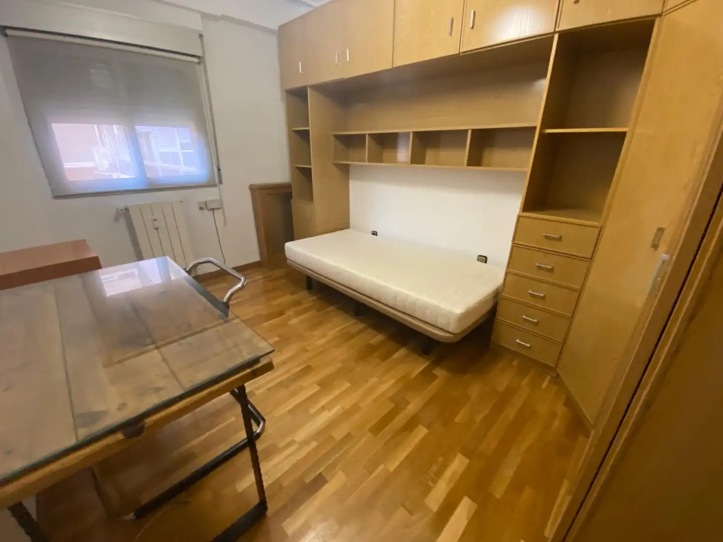Dormitori de Pis de lloguer en Albacete amb Aire condicionat, Calefacció i Parquet
