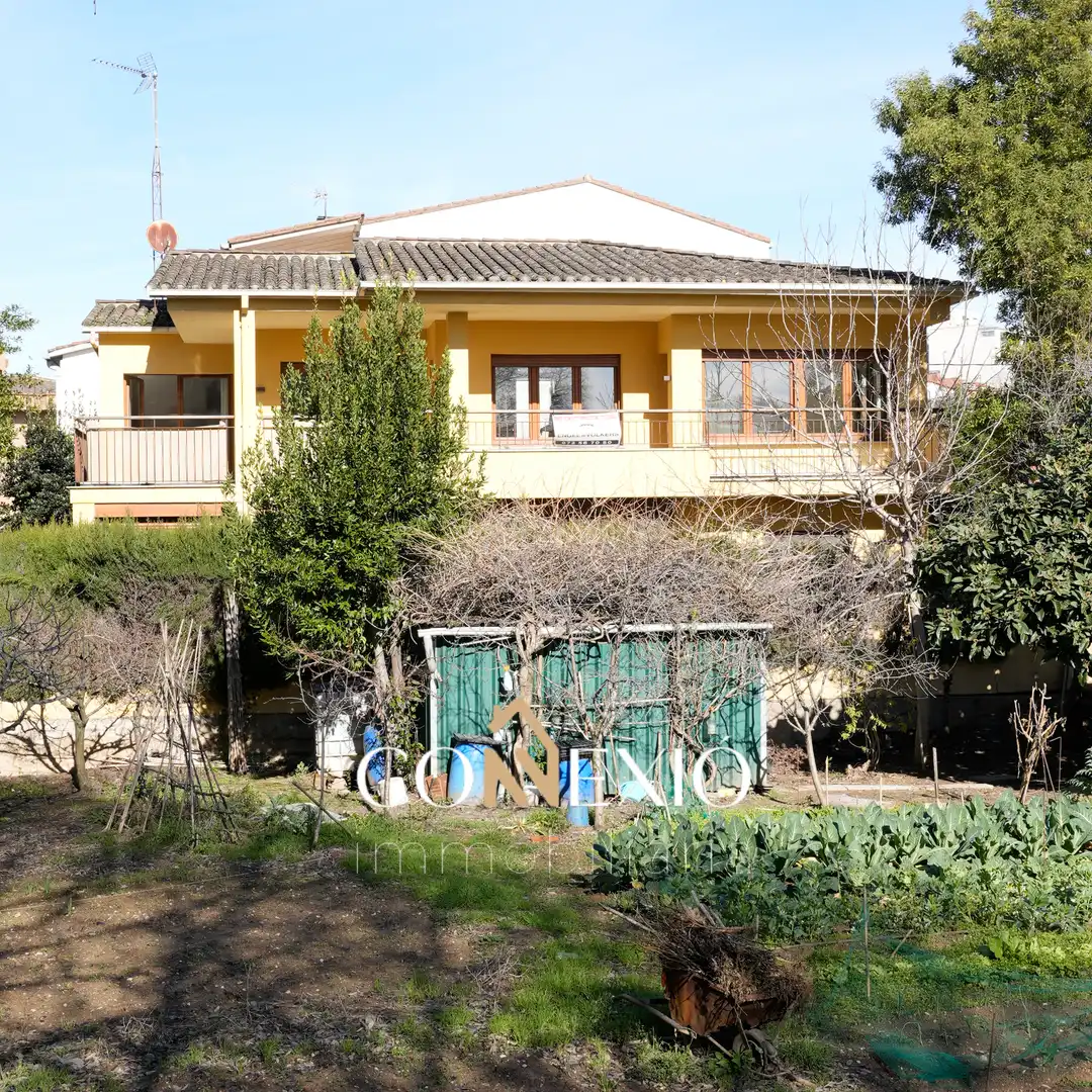 Jardín de Casa o chalet en venta en Banyoles con Aire acondicionado, Calefacción y Jardín privado