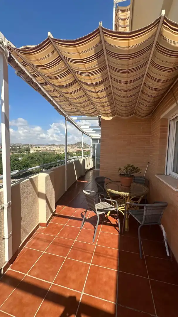 Penthouse mit Terrasse zur Miete in Avenida del Doctor Manuel Domínguez 23, imagen 4