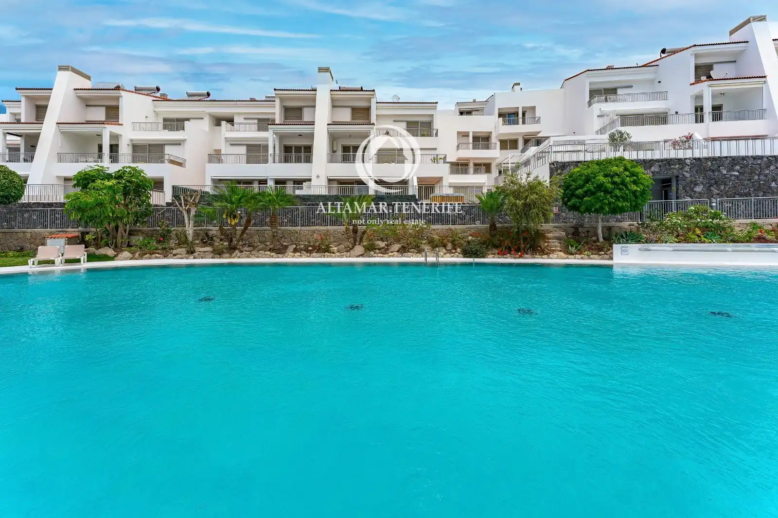 Apartamento con piscina en venta en de los Acantilados, imagen 23