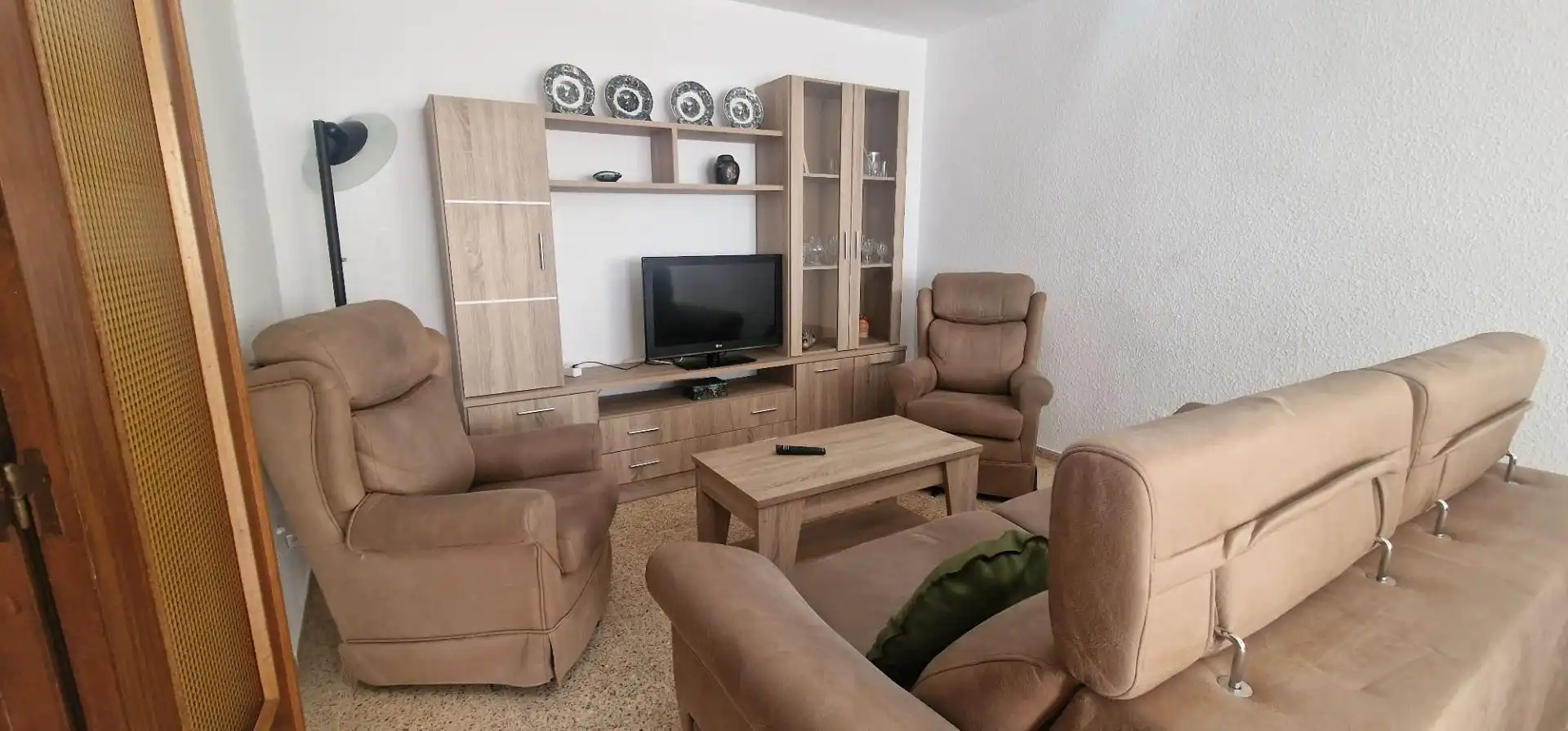 Wohnzimmer von Wohnungen zur Miete in Águilas mit Möbliert