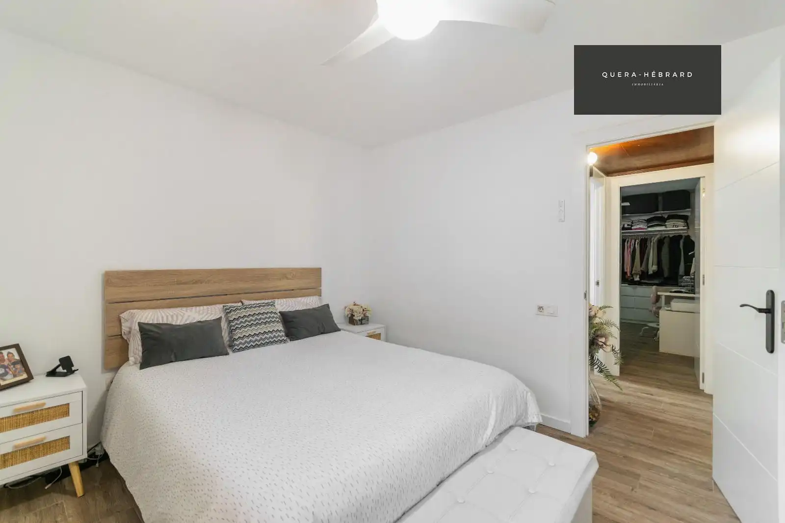 Schlafzimmer von Dachboden zum Verkauf in Rubí mit Klimaanlage, Heizung und Parkett