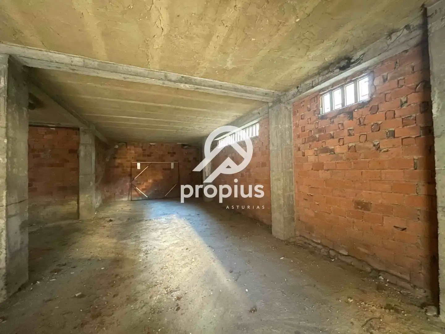 Commercial properties for rent in Llanera