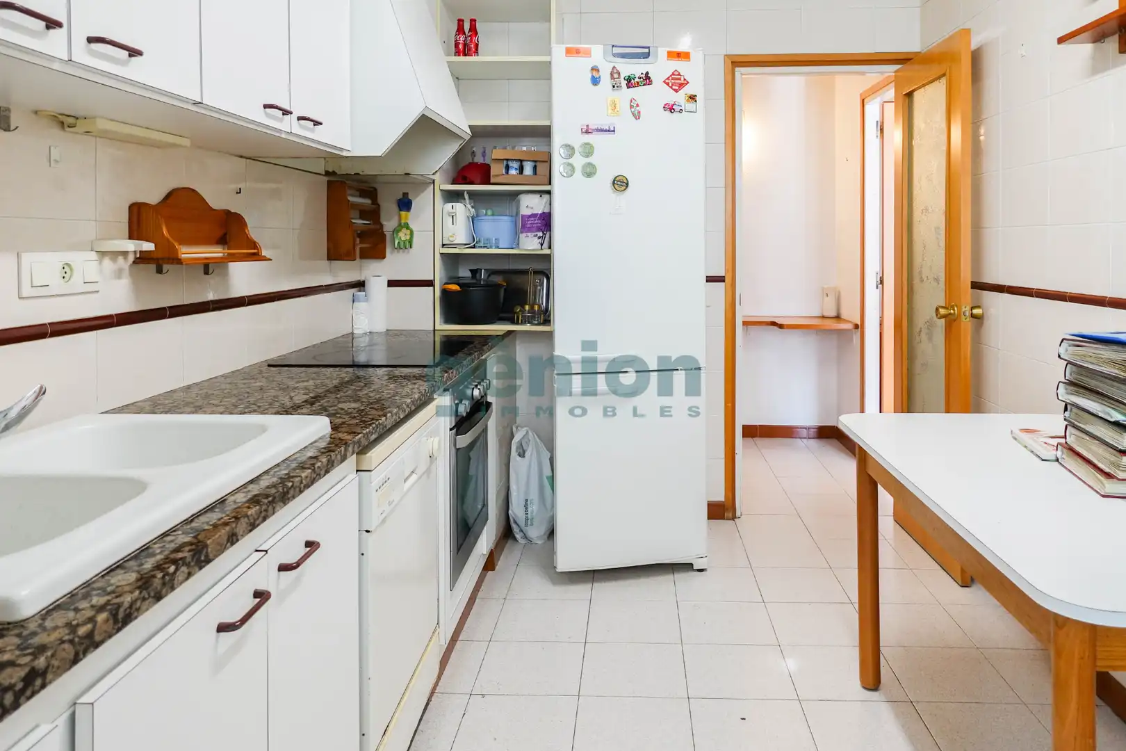 Cocina de Piso en venta en Bescanó con Calefacción y Piscina comunitaria