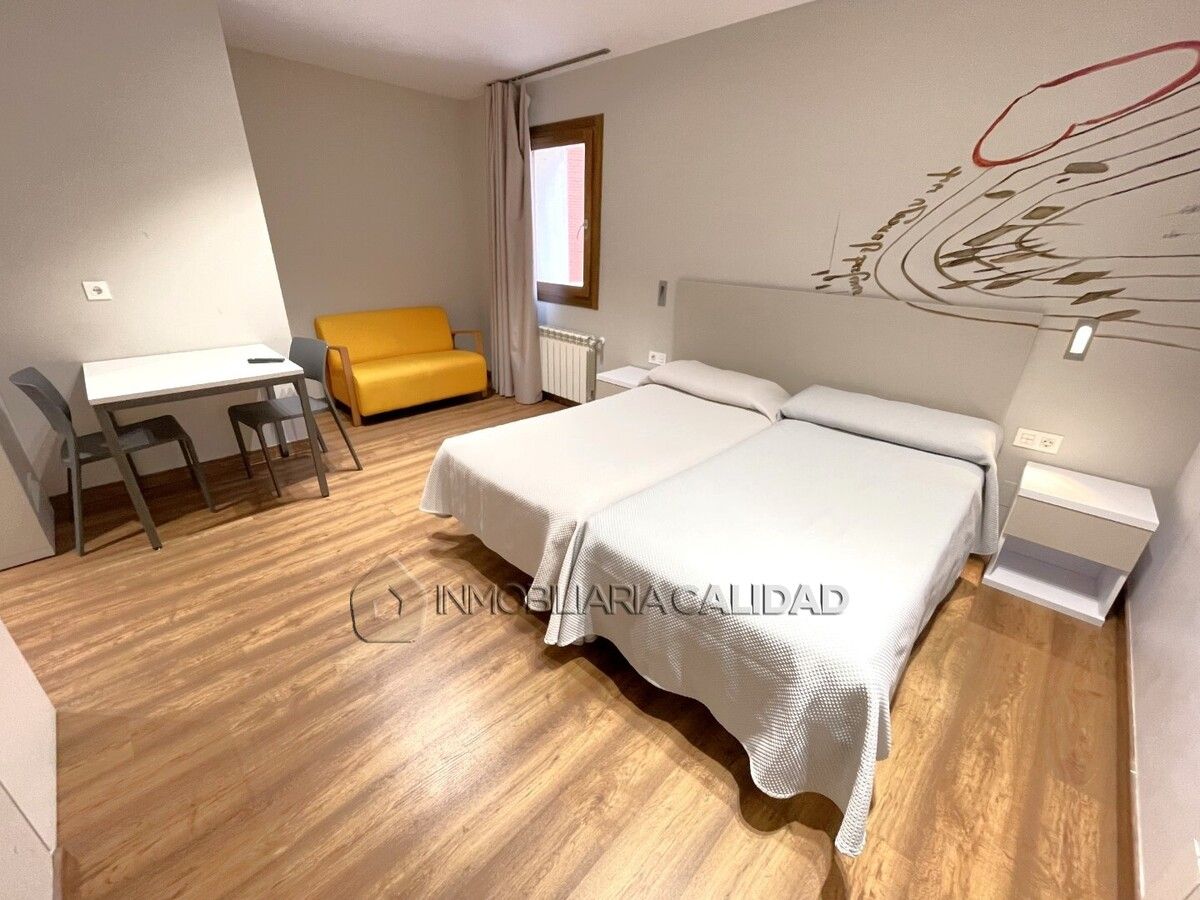 Bedroom of Flat to rent in Burgos Capital  with Heating and Furnished