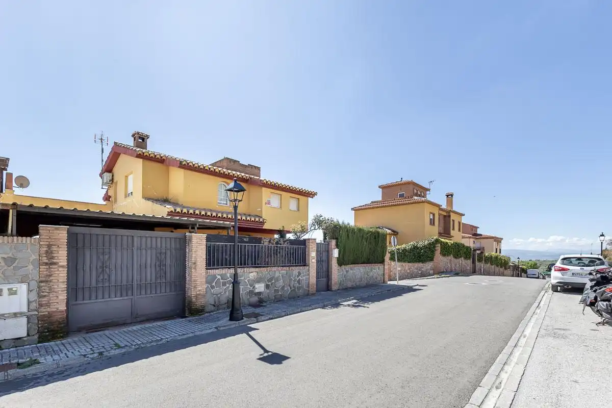 Casa amb piscina en venda a Castaño, imagen 3
