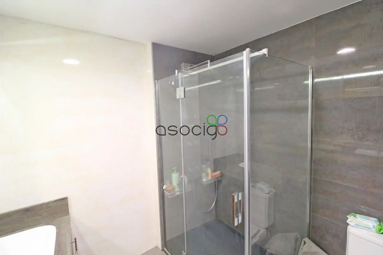Baño de Ático en venta en Guadalajara con Aire acondicionado, Calefacción y Terraza