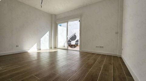 Foto 4 de Casa adosada en venta en Castilleja de la Cuesta, Sevilla