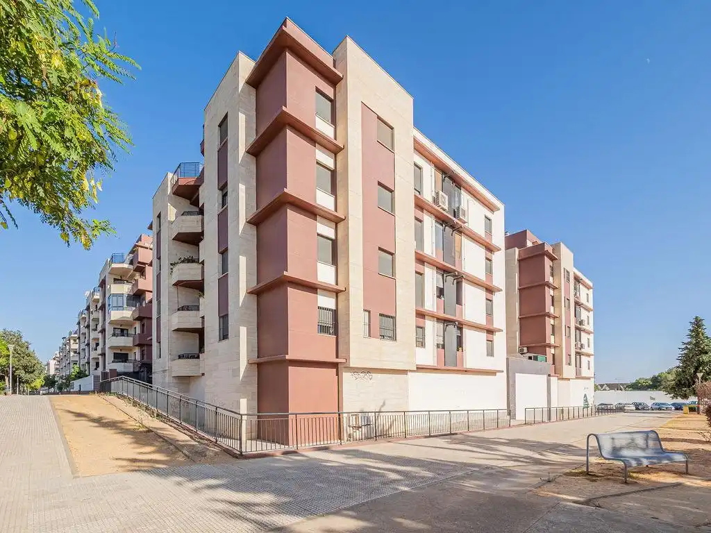 Local commercial à vendre à Calle Hermanas Mirabal 12