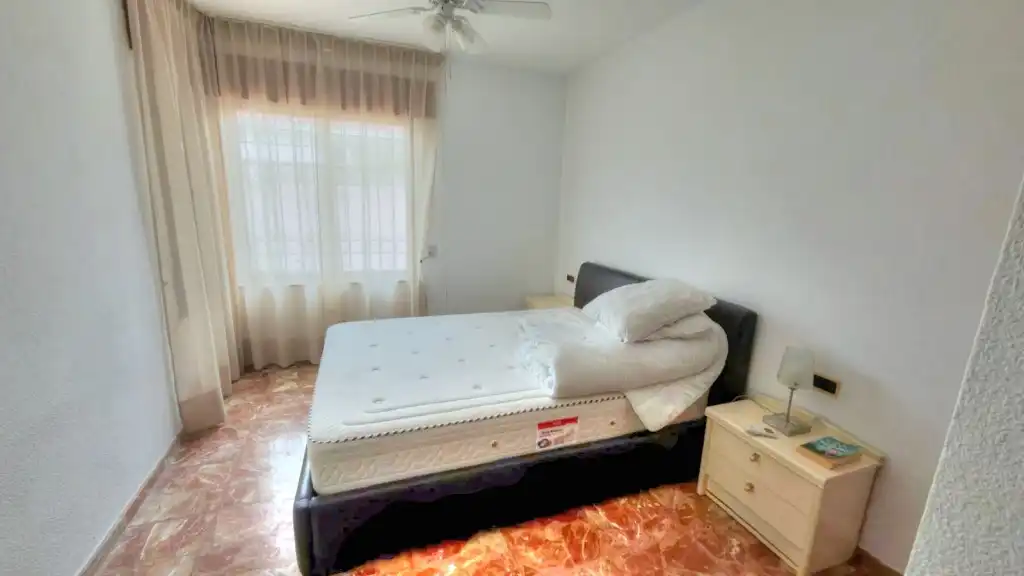 Habitación de Casa o chalet de alquiler en Vélez-Málaga con Jardín privado, Piscina y Amueblado