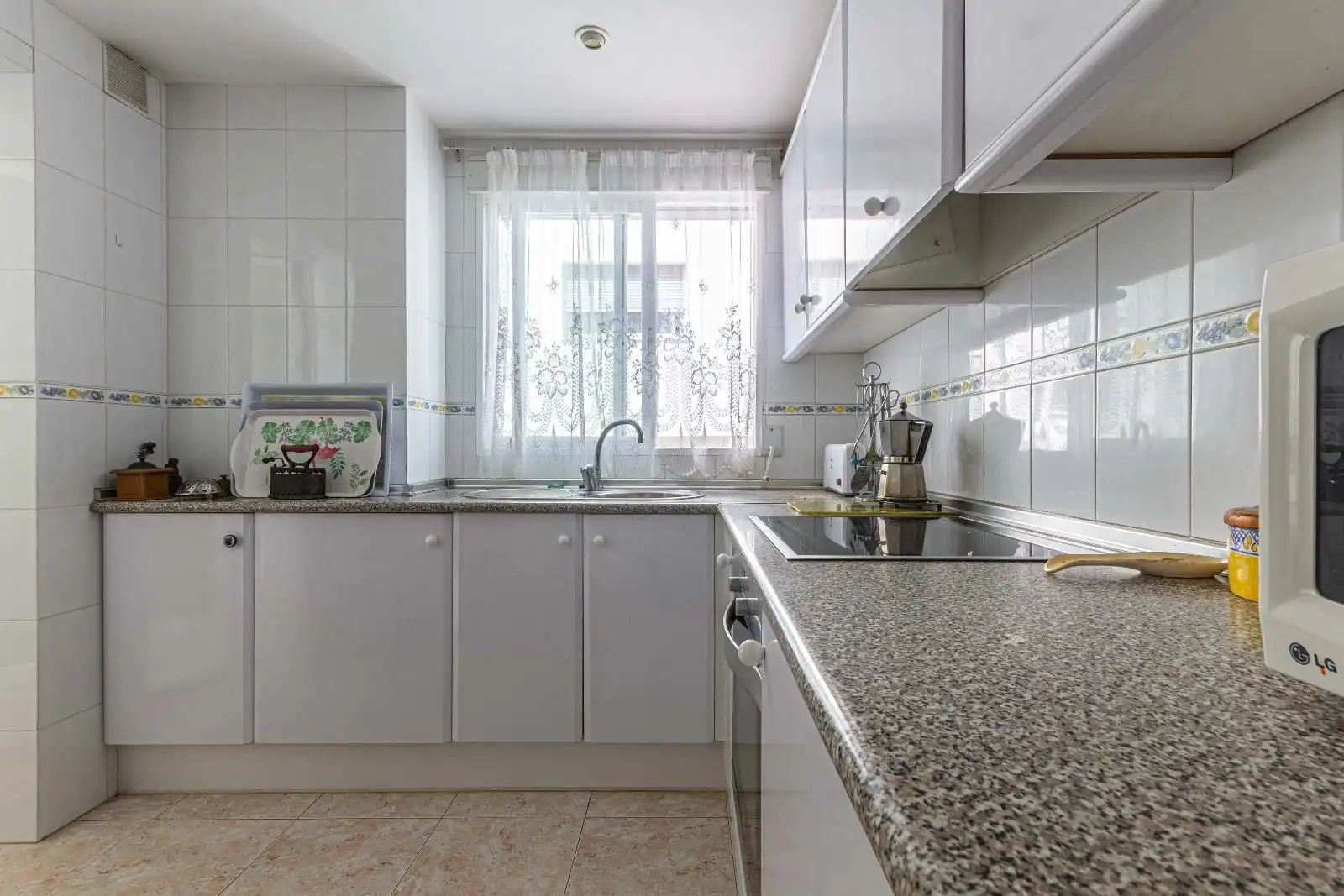 Kitchen of Flat for sale in Altea