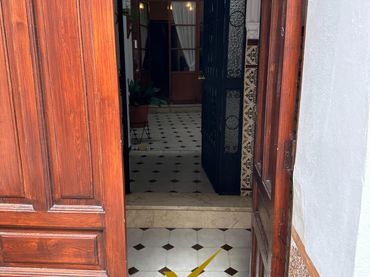 Casa amb balcó en venda a Carmona