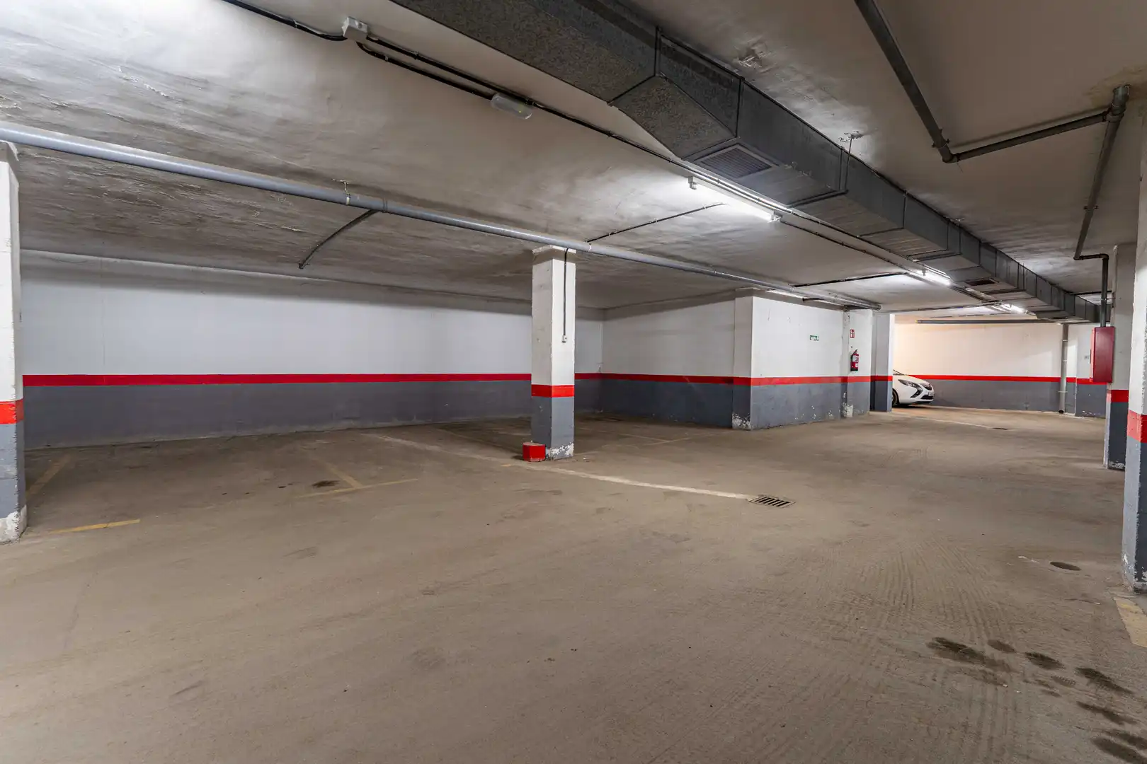 Parking de Ático en venta en Alpedrete con Calefacción, Terraza y Amueblado