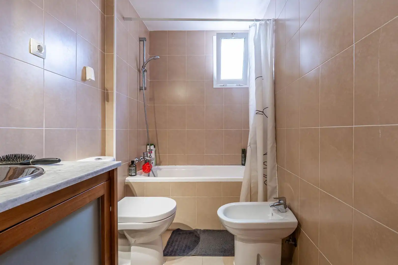 Baño de Piso en venta en Vera con Aire acondicionado, Terraza y Trastero