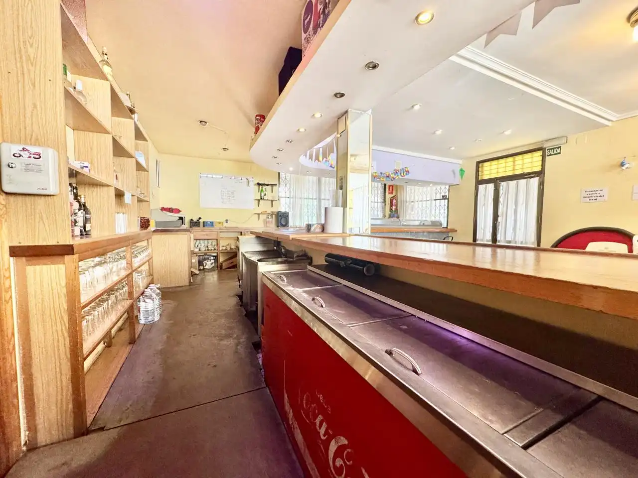 Local en venta en Maello con Aire acondicionado