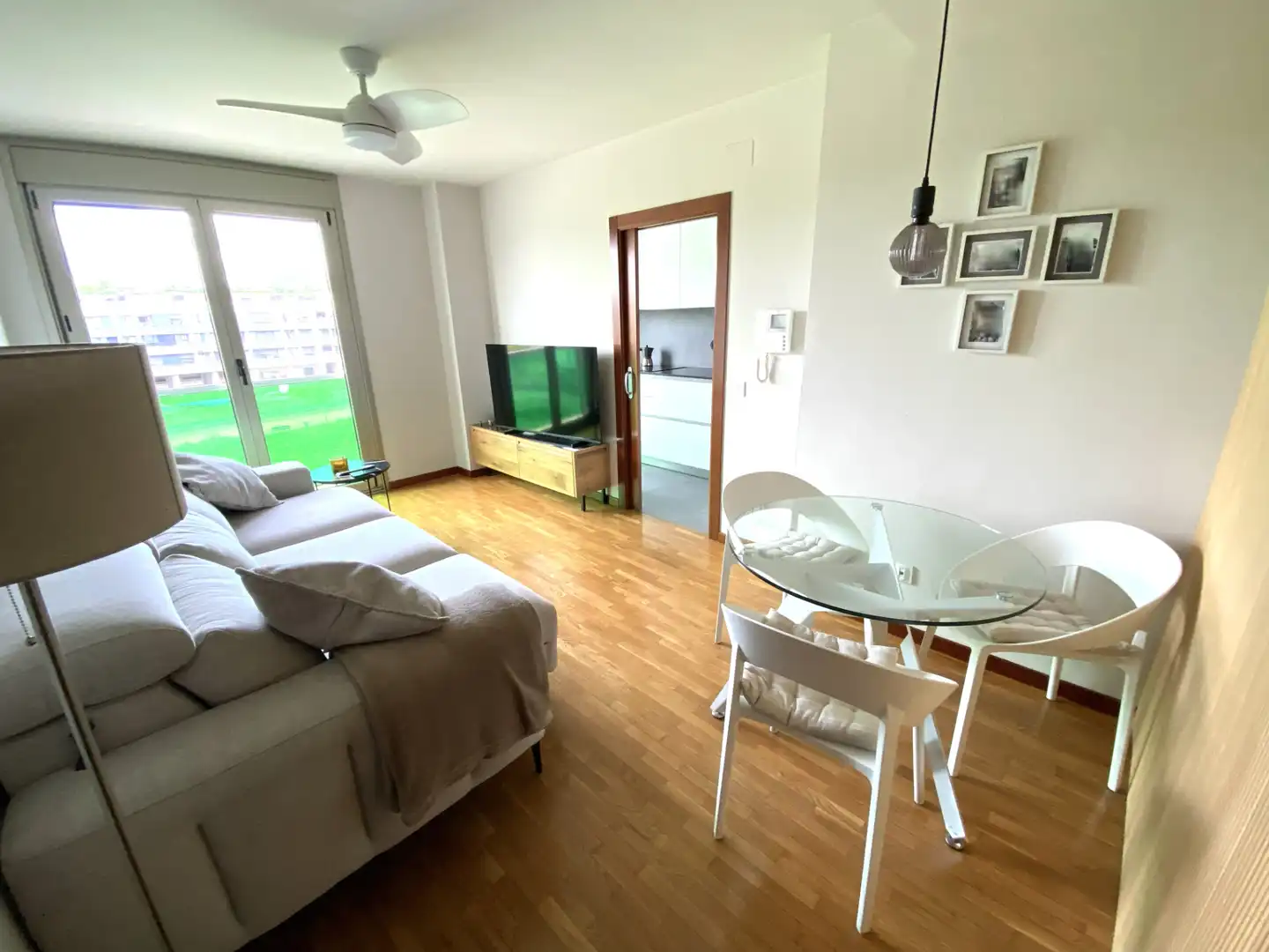 Sala de estar de Piso en venta en Gijón  con Calefacción, Parquet y Trastero