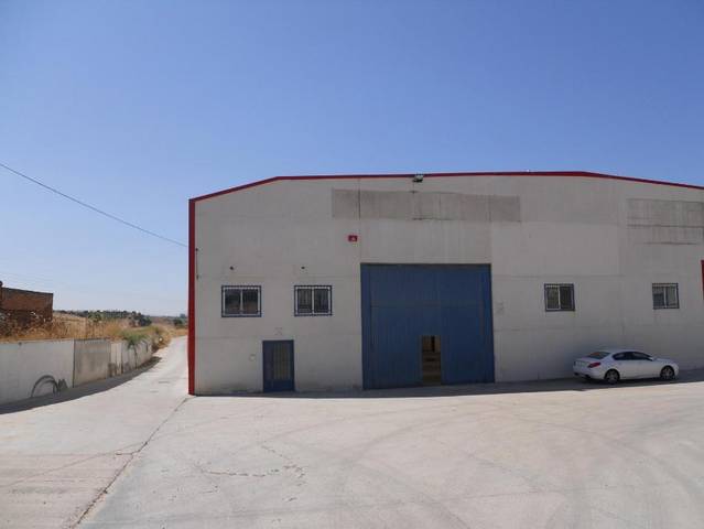 Nave industrial en Venta en El Carpio de Tajo