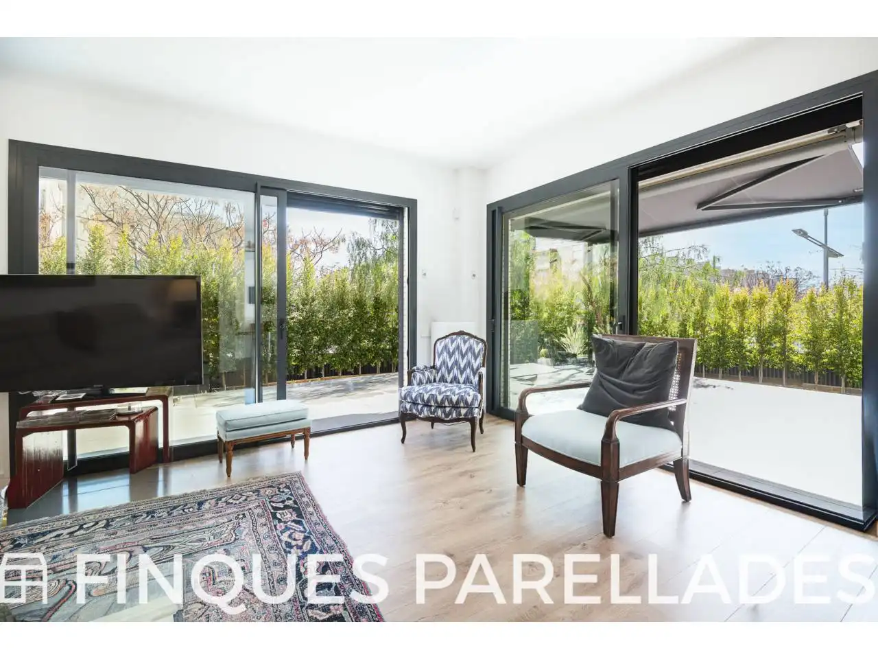 Sala de estar de Piso en venta en Sitges con Aire acondicionado, Calefacción y Jardín privado
