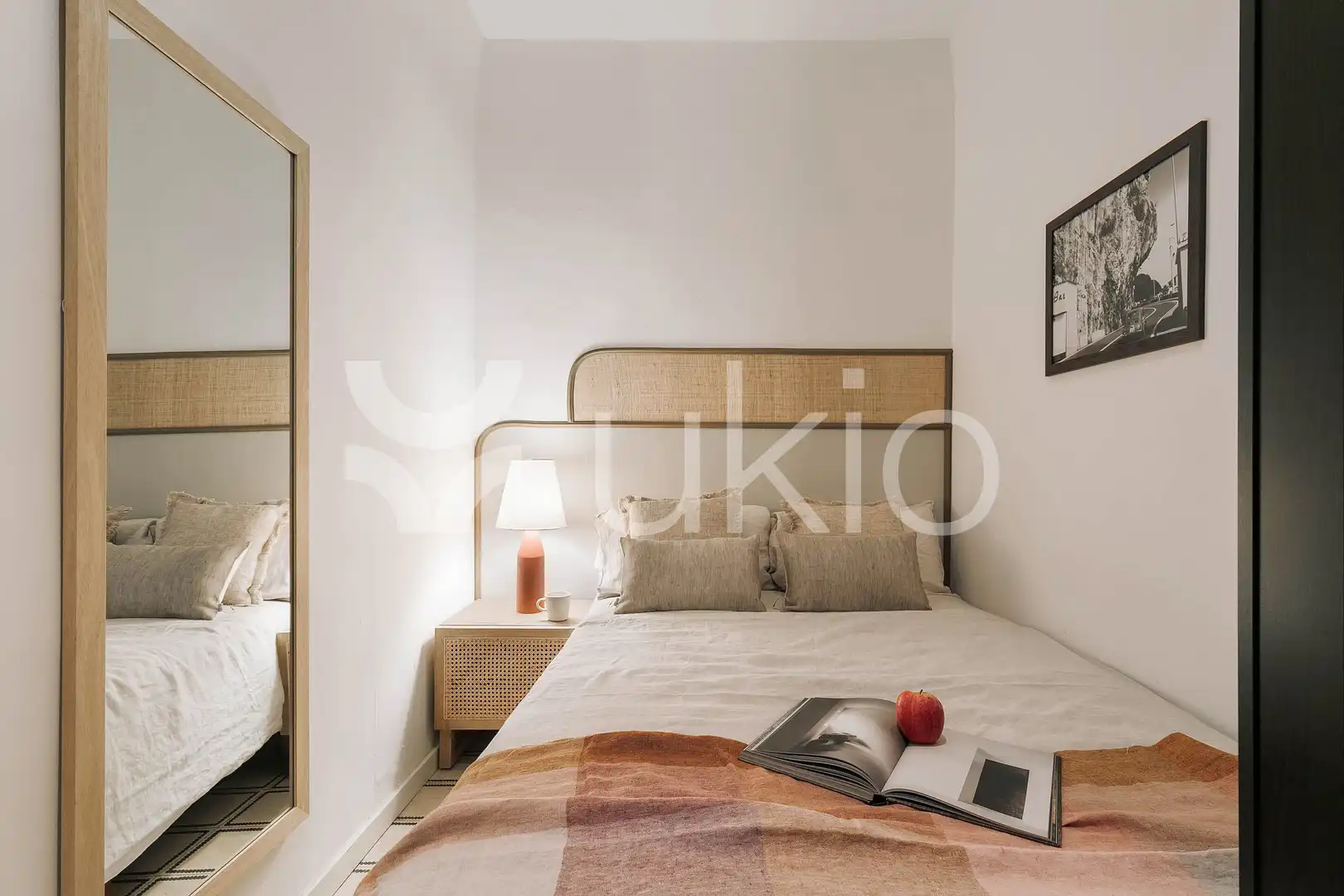 Schlafzimmer von Wohnungen zur Miete in Barcelona mit Klimaanlage, Möbliert und Ofen