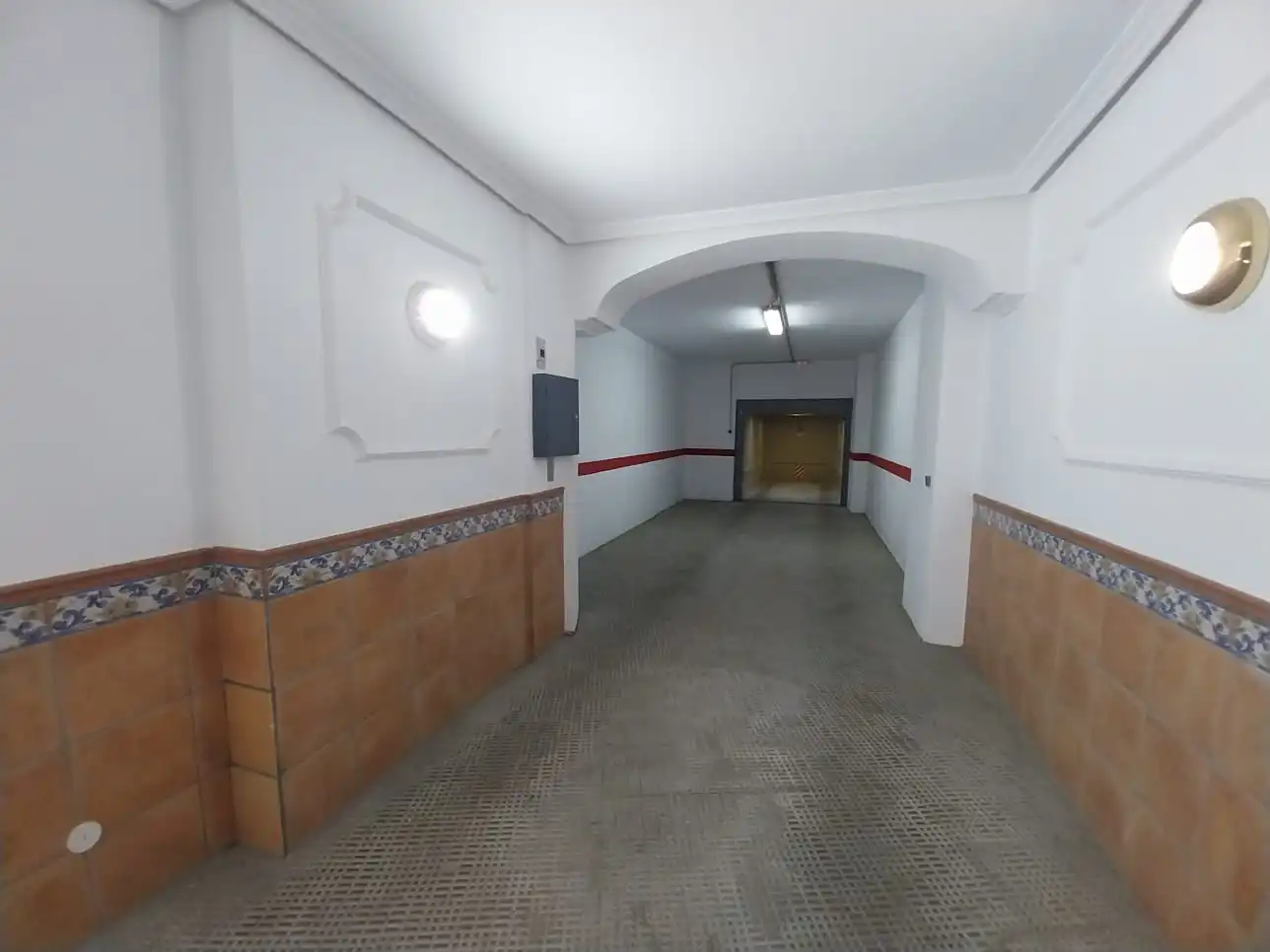 Aparcament amb ascensor en venda a Calle de Sefarad, imagen 5
