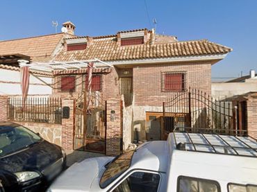 Pis en venda a Calle Caba Baja 3