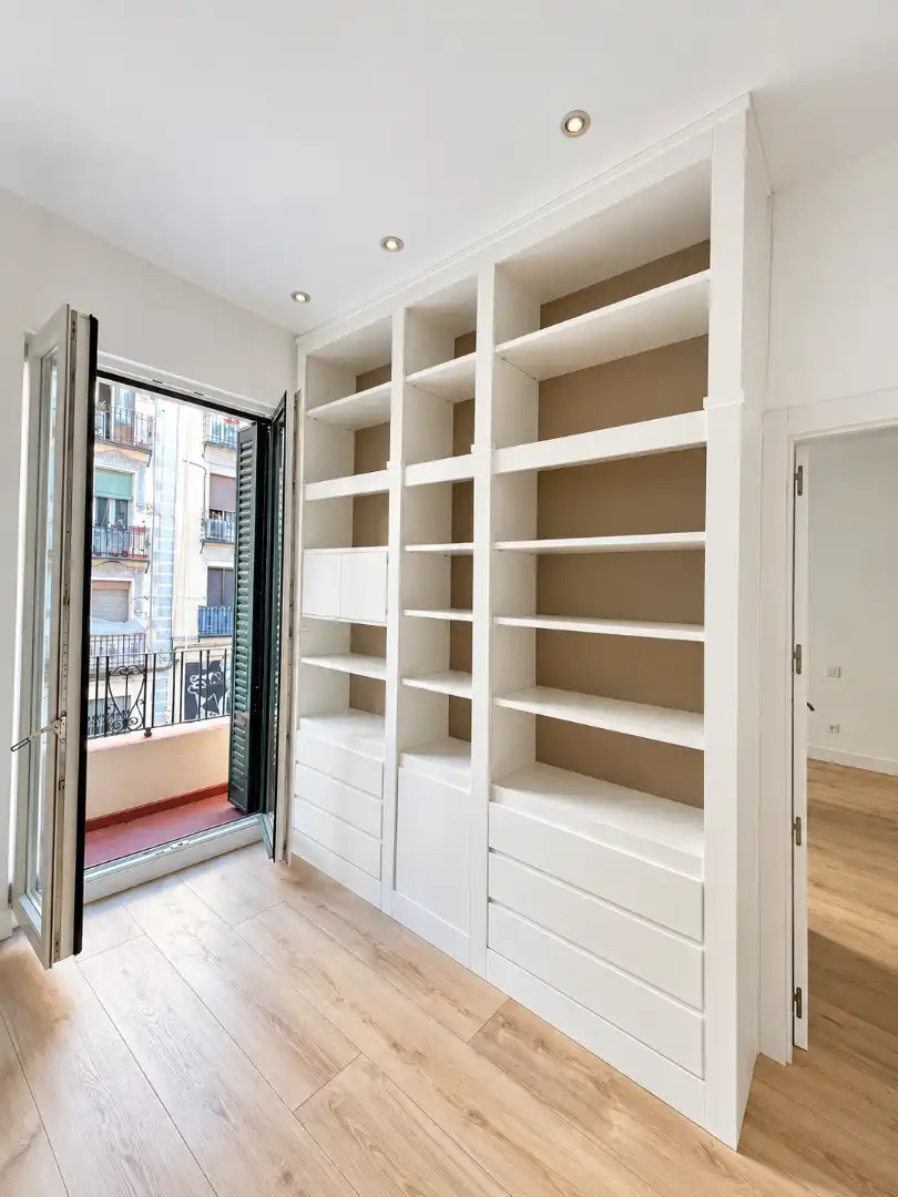 Flat with terrace for sale in Calle de Sebastián Elcano, imagen 9