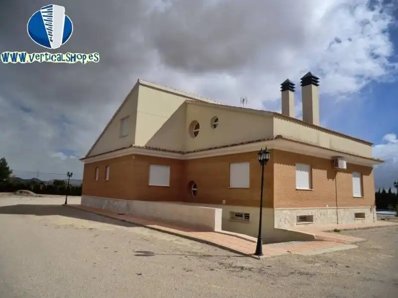 Villa à vendre à Yecla