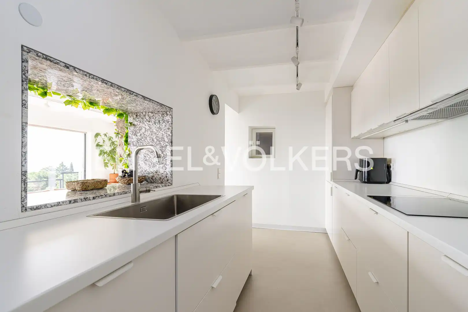 Kitchen of Houses for sale in Hoyo de Manzanares  with Air Conditioner, Heating and Private garden