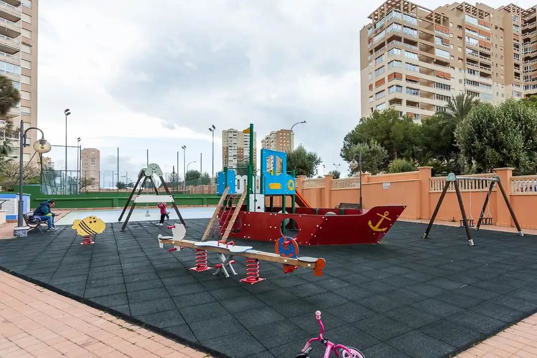 Terrace of Flat for rent in El Campello  with Air Conditioner, Heating and Terrace