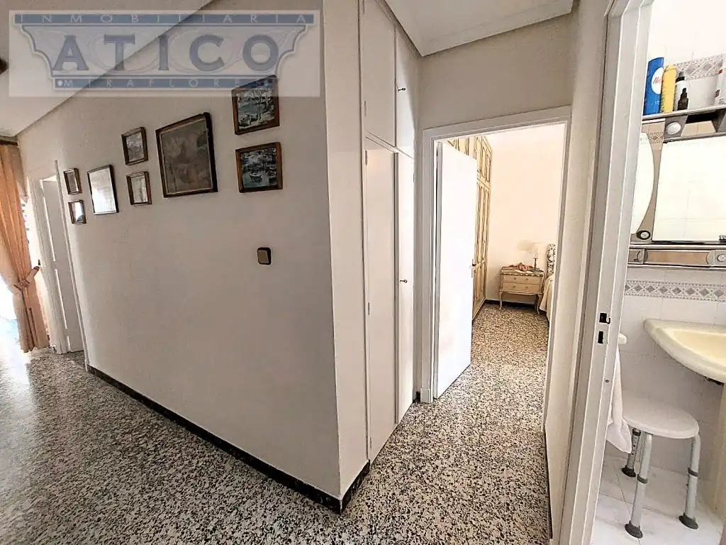 Houses for sale in Sevilla  with Air Conditioner and Terrace