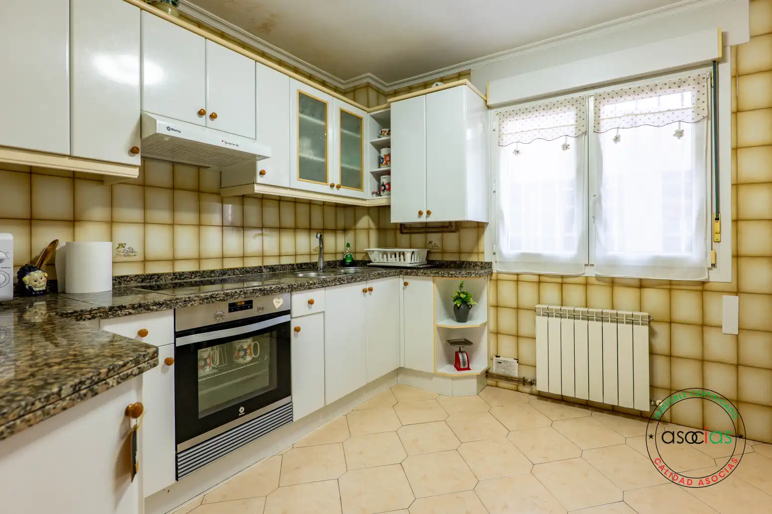Kitchen of Flat for sale in Gijón   with Heating, Parquet flooring and Furnished