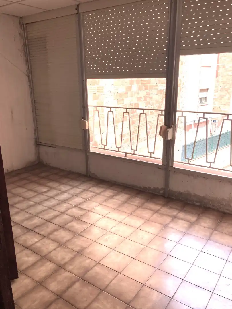 Terrassa de Pis en venda en L'Hospitalet de Llobregat amb Aire condicionat, Terrassa i Moblat