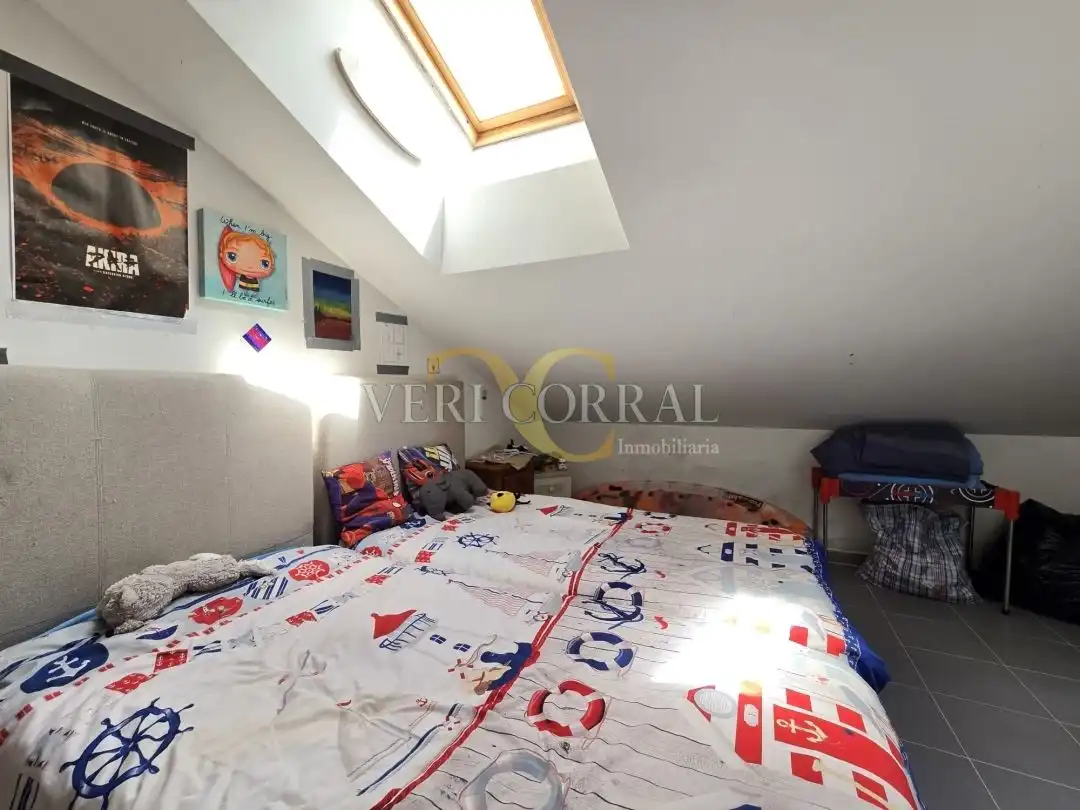 Dormitori de Apartament en venda en Llanes amb Calefacció i Traster