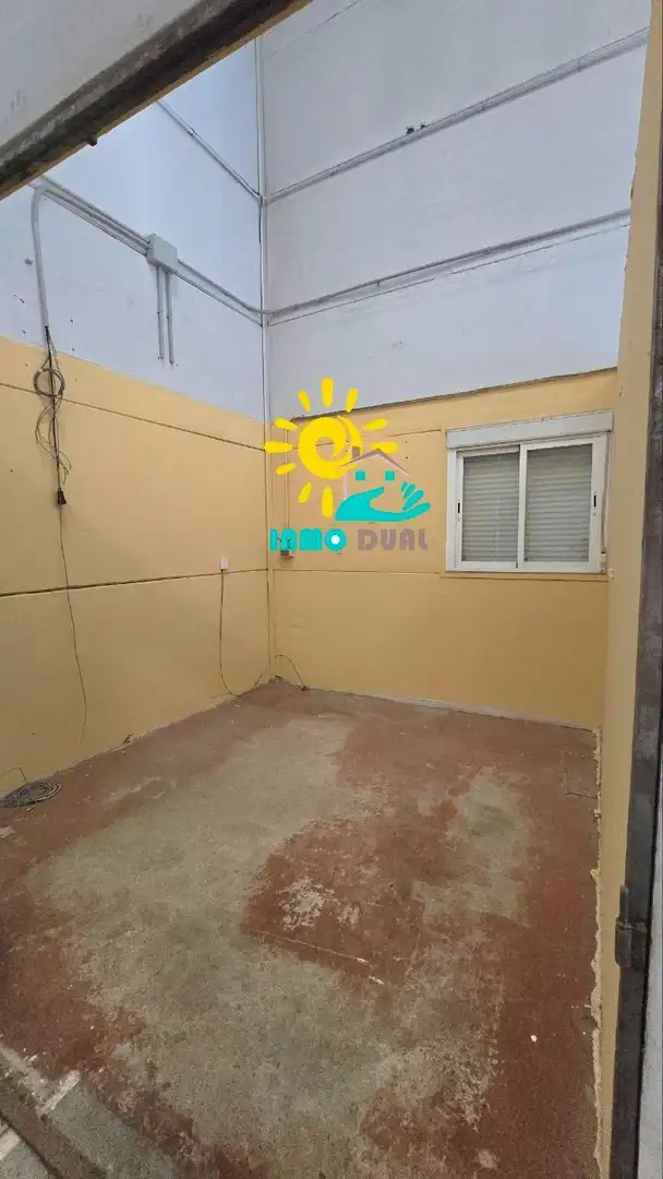 Terraza de Nave industrial de alquiler en Badajoz