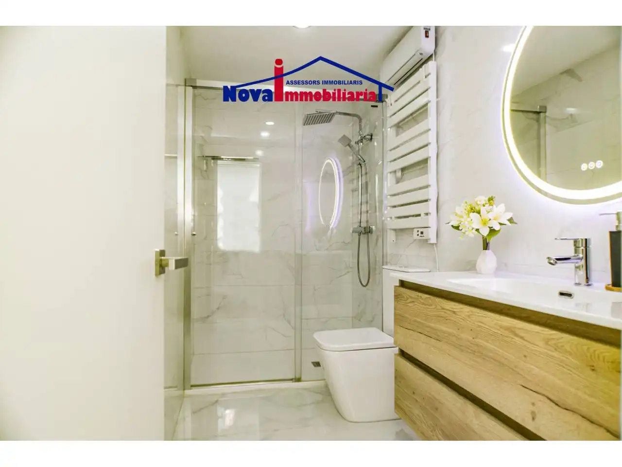 Baño de Piso en venta en Sant Boi de Llobregat con Aire acondicionado, Calefacción y Parquet
