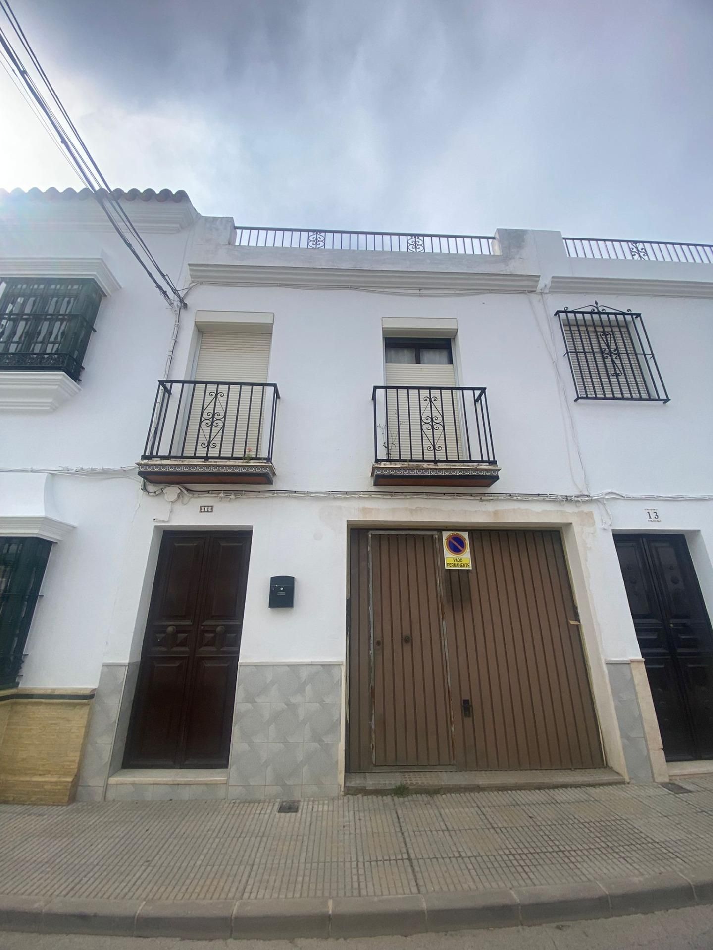 Vista exterior de Casa o xalet en venda en La Puebla de Cazalla