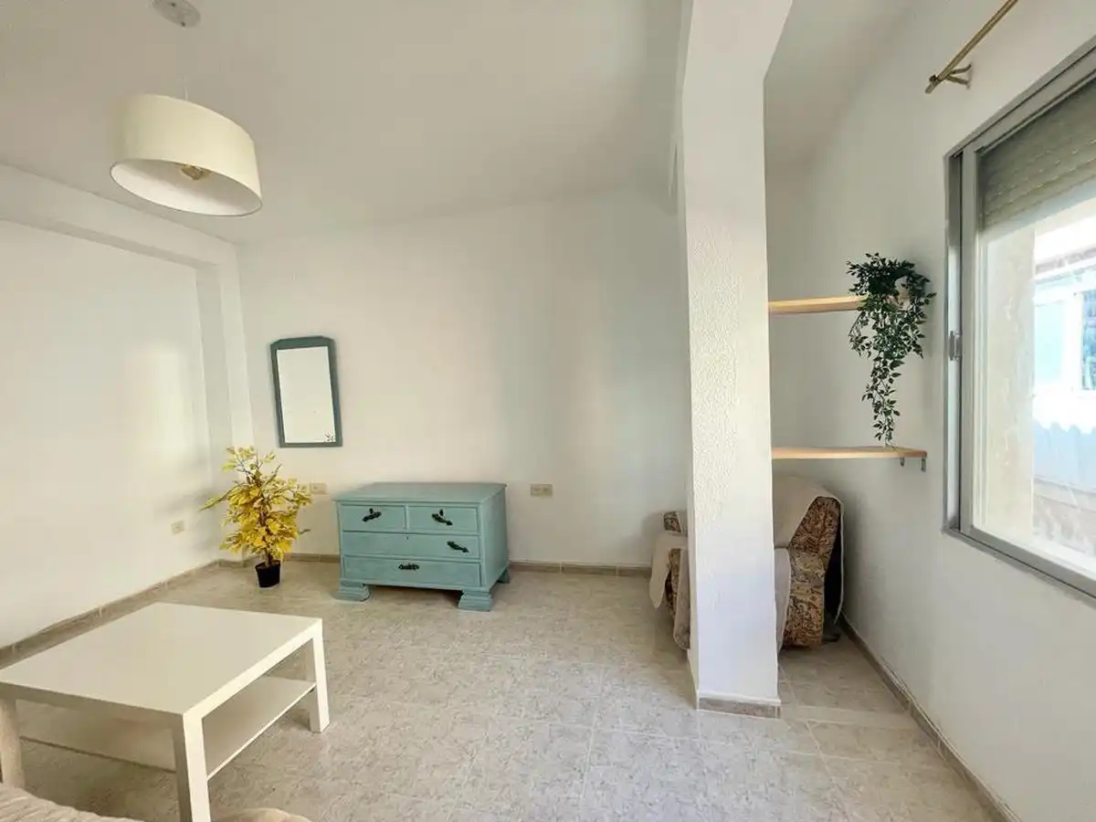 Flat for rent in Barrio de Zaidín