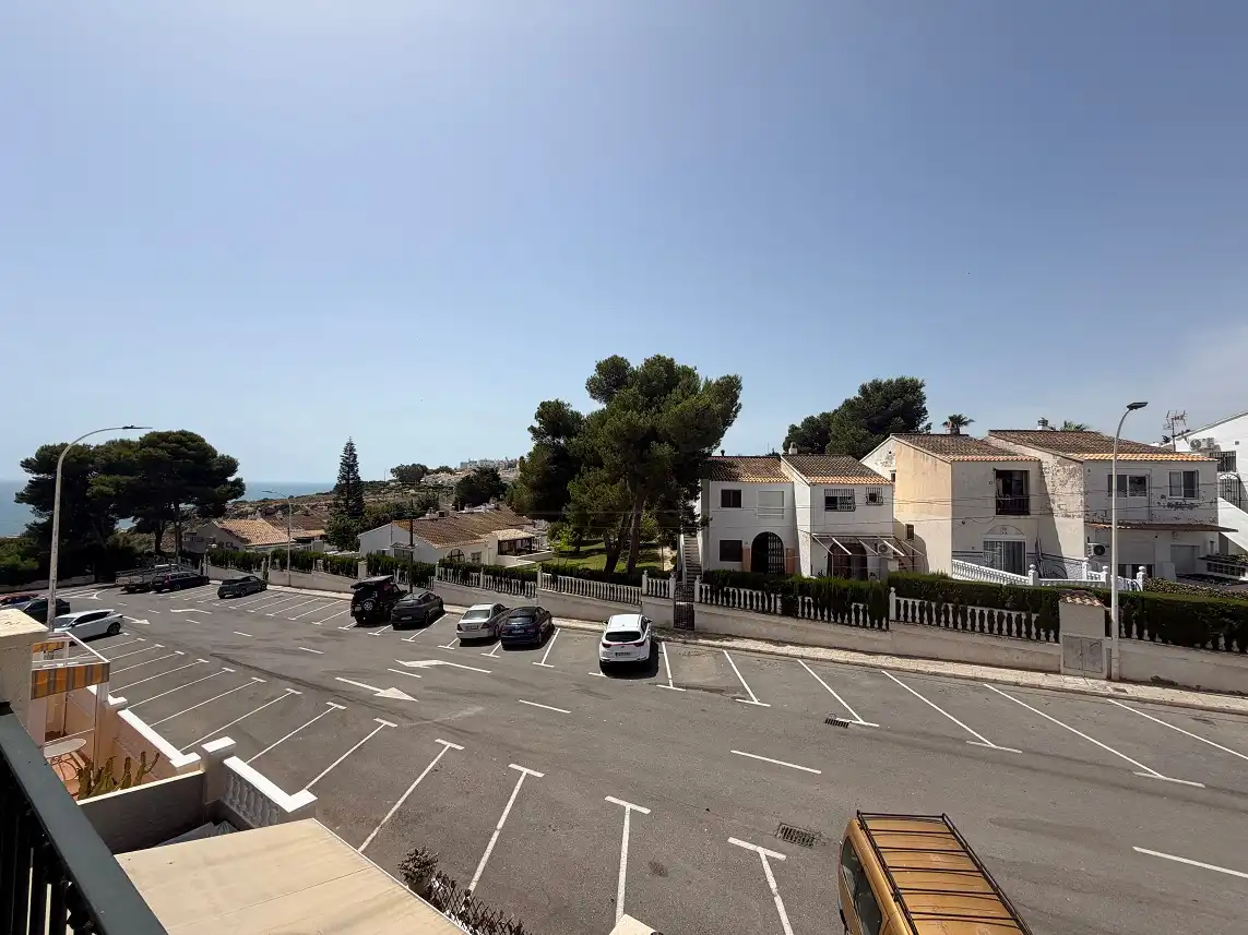 Vista exterior de Casa adosada en venta en Santa Pola con Terraza y Piscina comunitaria