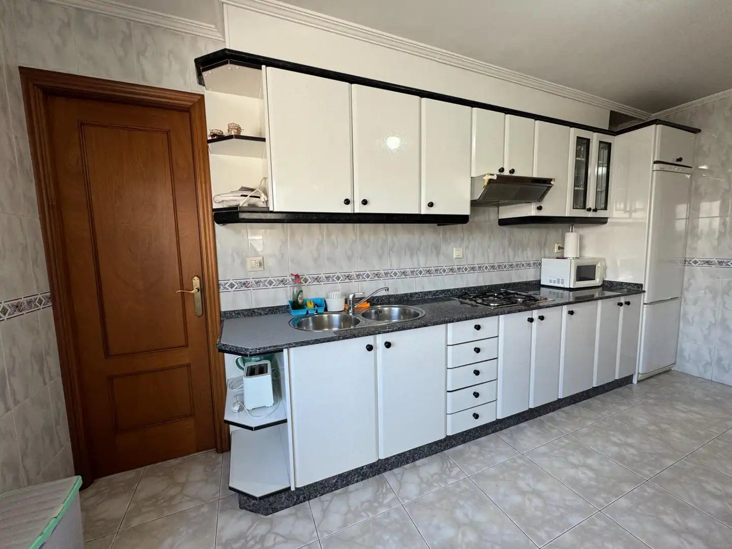 Cuina de Casa o xalet en venda en Ponferrada amb Aire condicionat, Calefacció i Terrassa