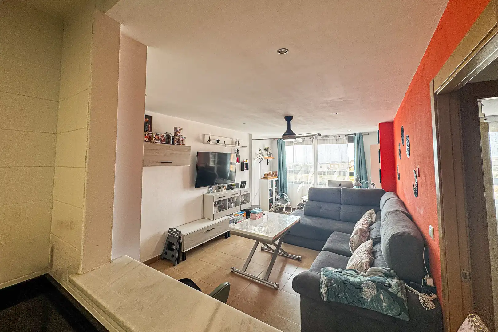 Sala de estar de Piso en venta en Almería con Trastero