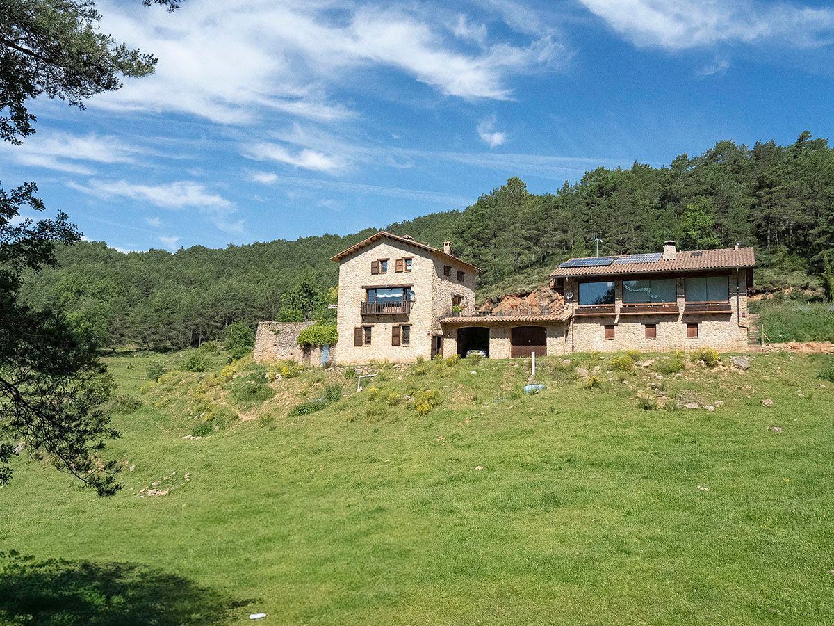 Vista exterior de Finca rústica en venda en Ripoll amb Calefacció i Terrassa