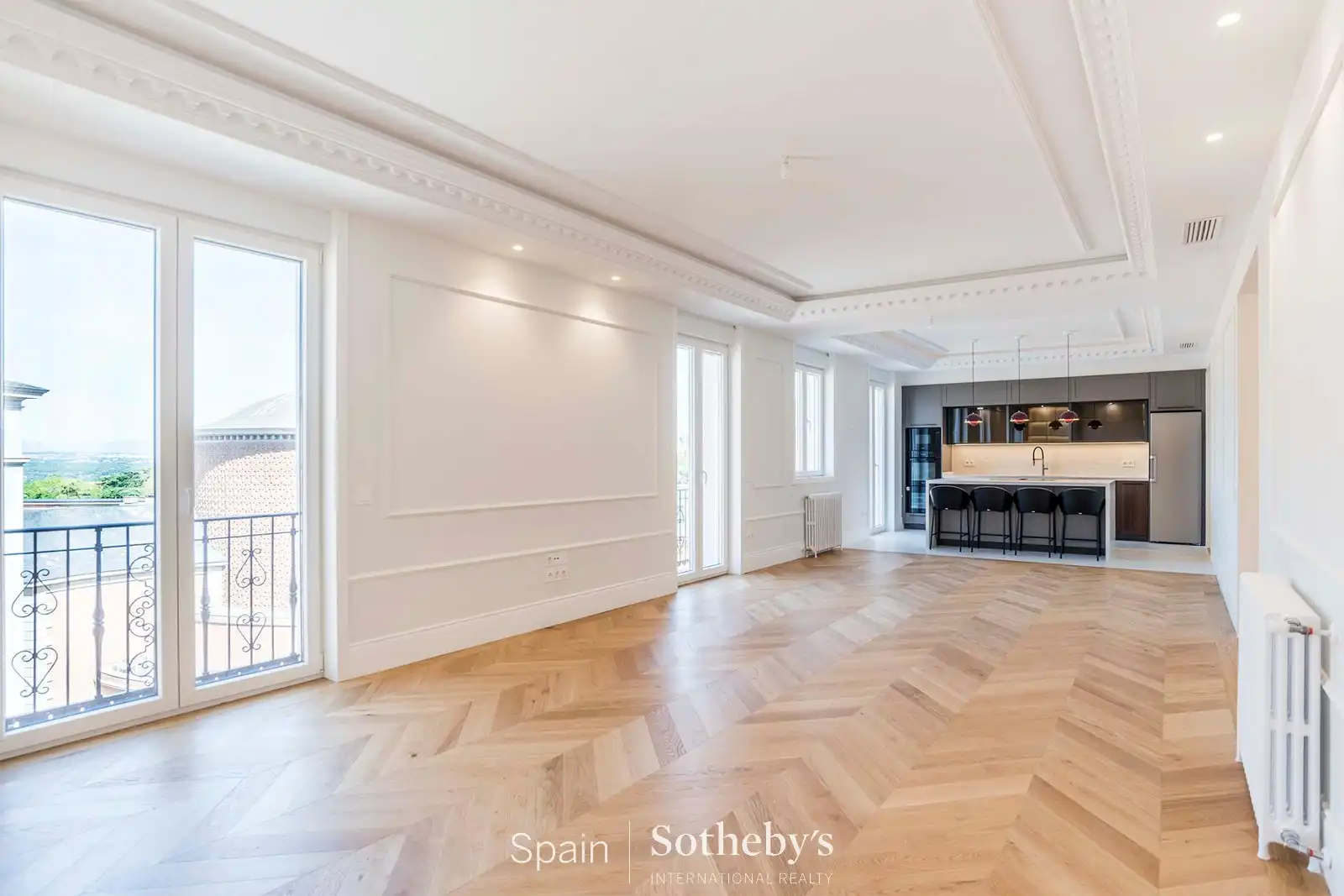 Menjador de Apartament en venda en Madrid amb Aire condicionat i Calefacció