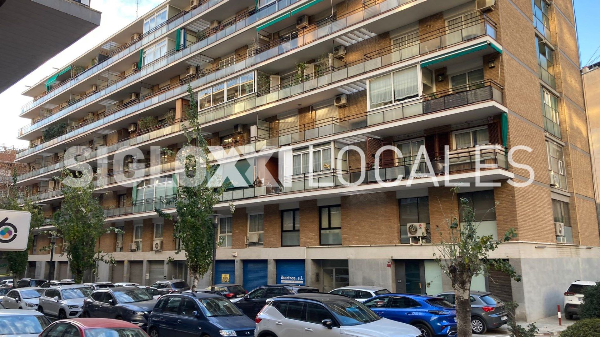 Vista exterior de Local en venta en  Barcelona Capital