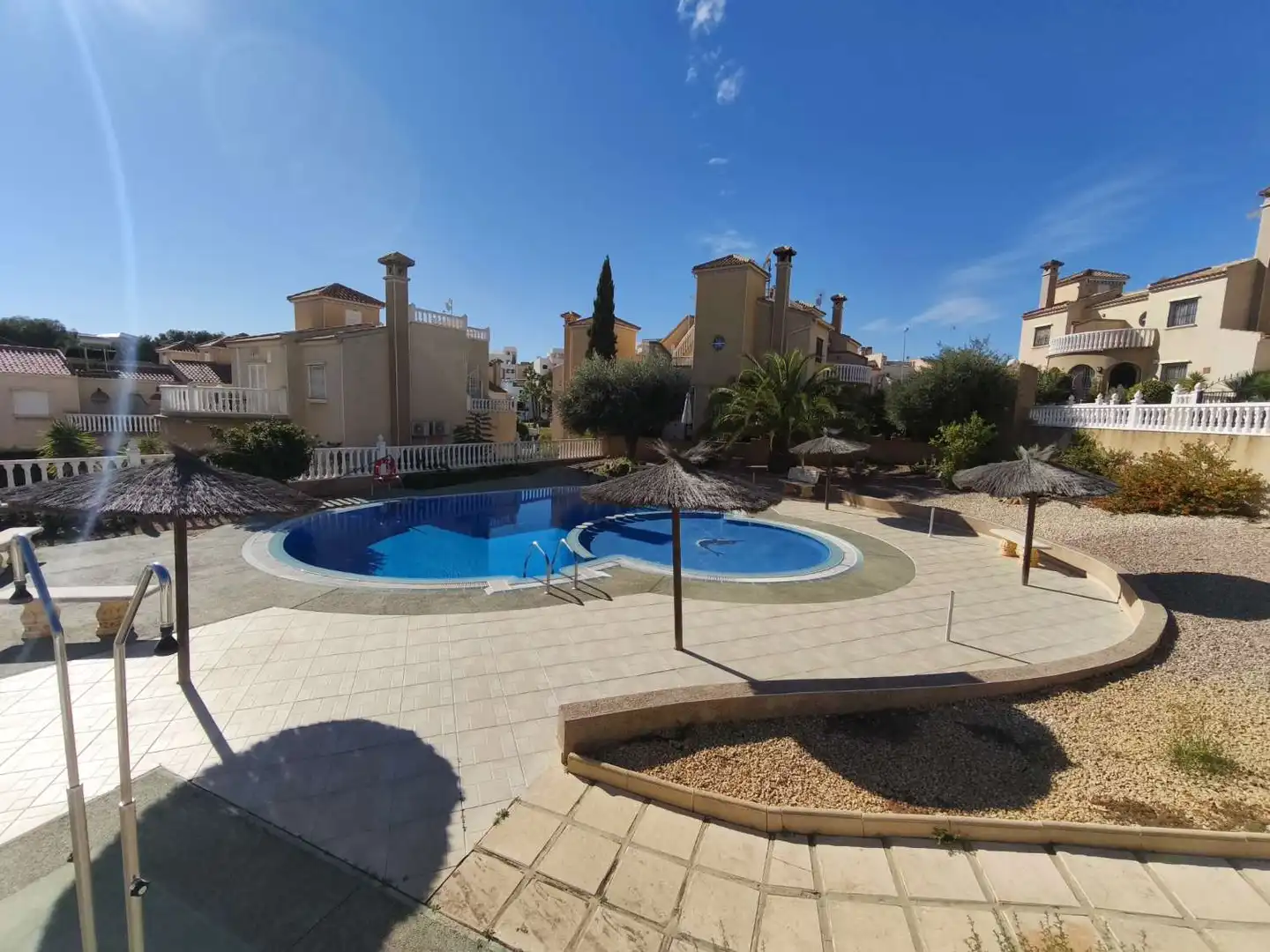 Vista exterior de Dúplex en venda en Orihuela amb Aire condicionat, Calefacció i Terrassa