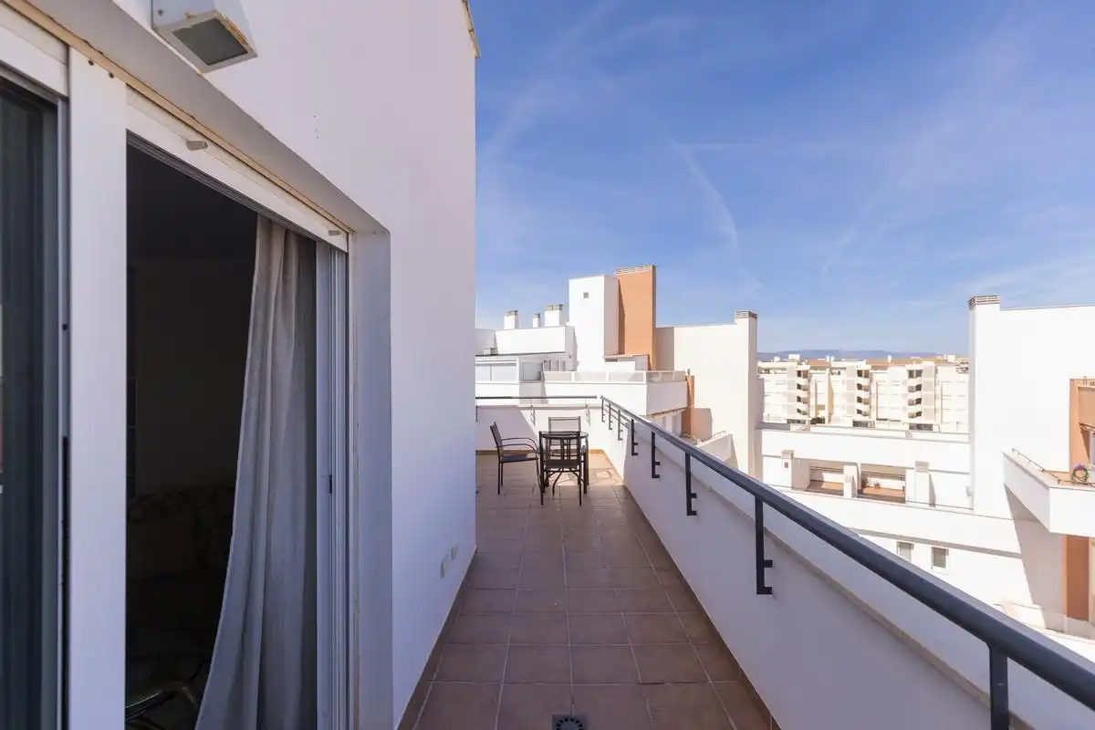 Terrassa de Àtic en venda en Roquetas de Mar amb Aire condicionat, Jardí privat i Terrassa